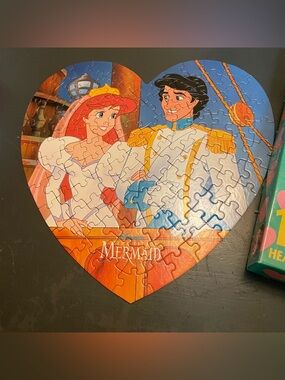 Disney The Little Mermaid Heart-Shaped Puzzle Rare Aerial Eric 100 pieces VTG